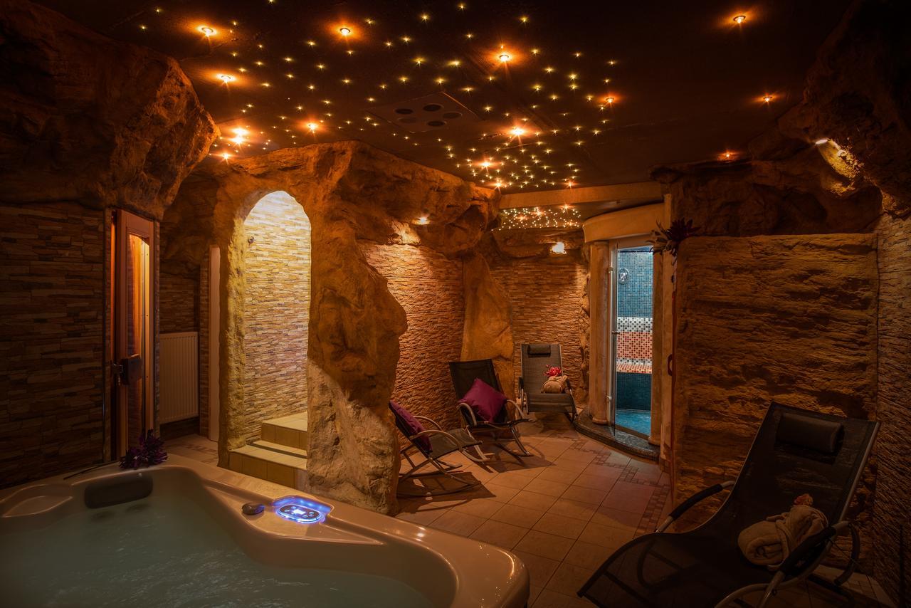 Atrium Garni Hotel