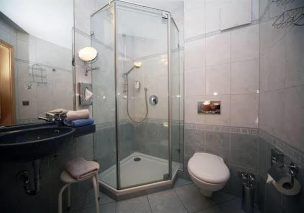 Atrium Garni 4*